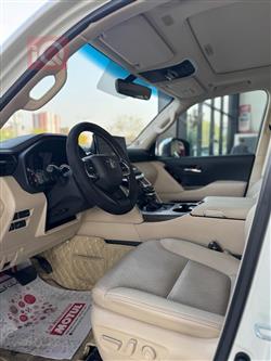 تۆیۆتا لاند کروزەر